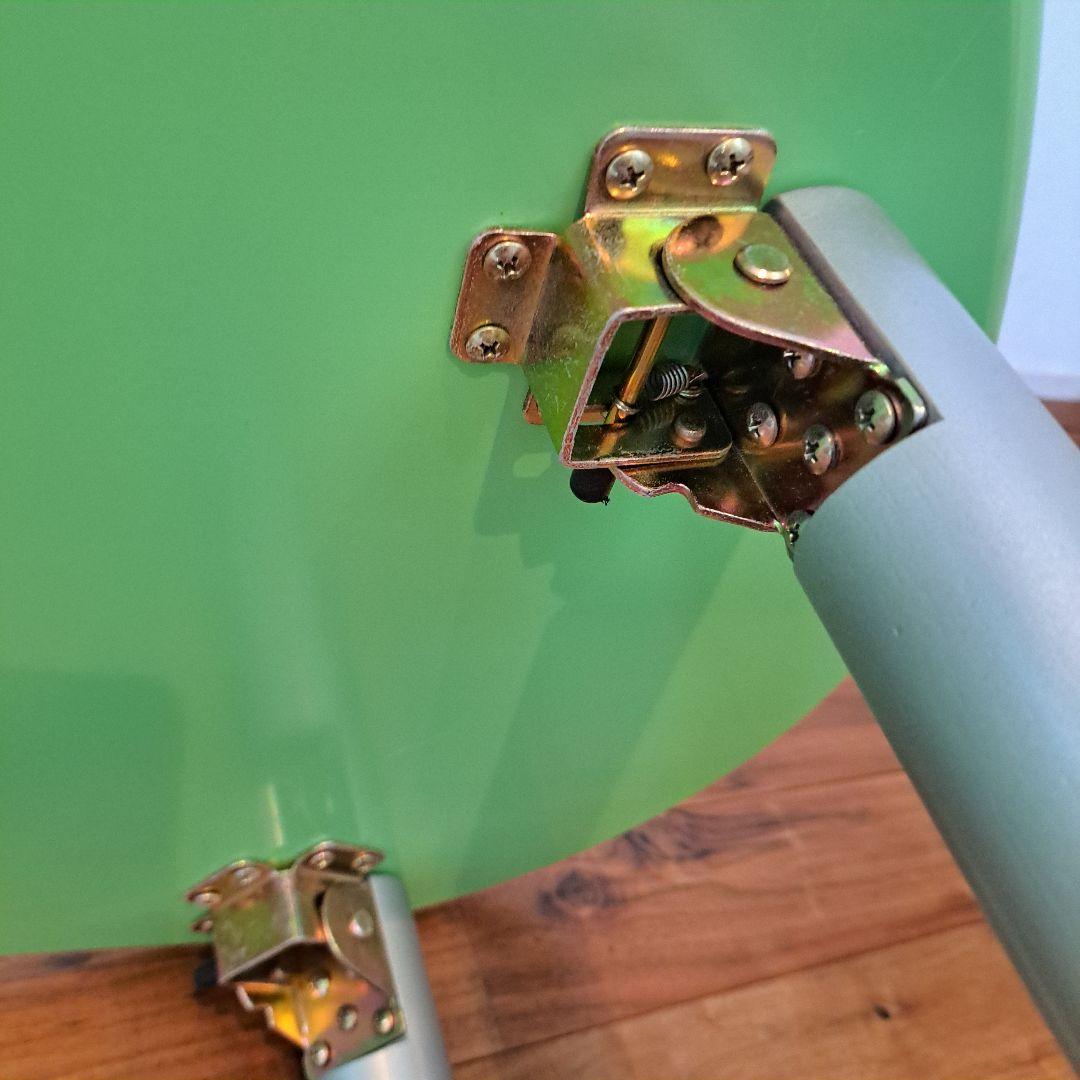 90s ポストモダン　フォールディングテーブル　レトロポップ　スペースエイジ