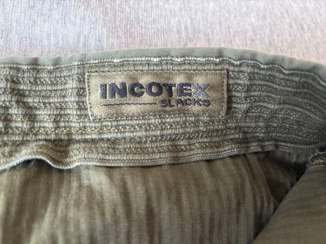 美品 INCOTEX SLACKS オリーブ スリムフィット チノパン