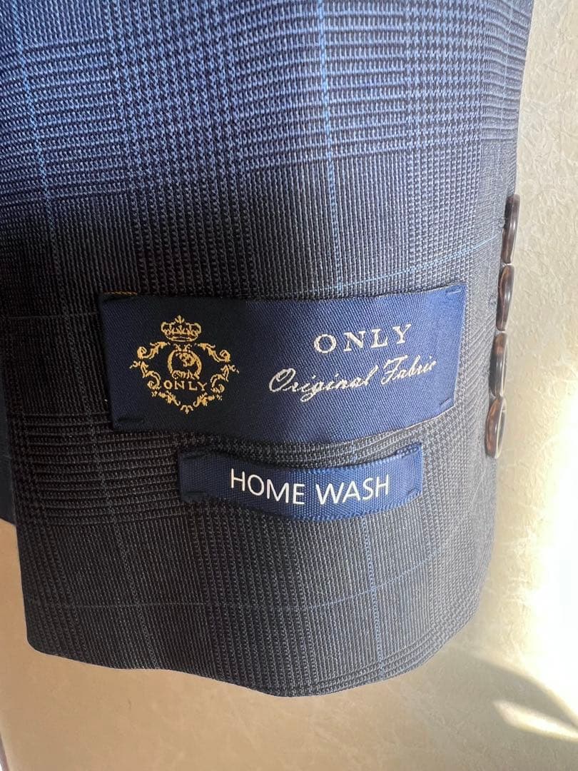 オンリー　ネイビーチェック柄 ビジネススーツ値下げ！