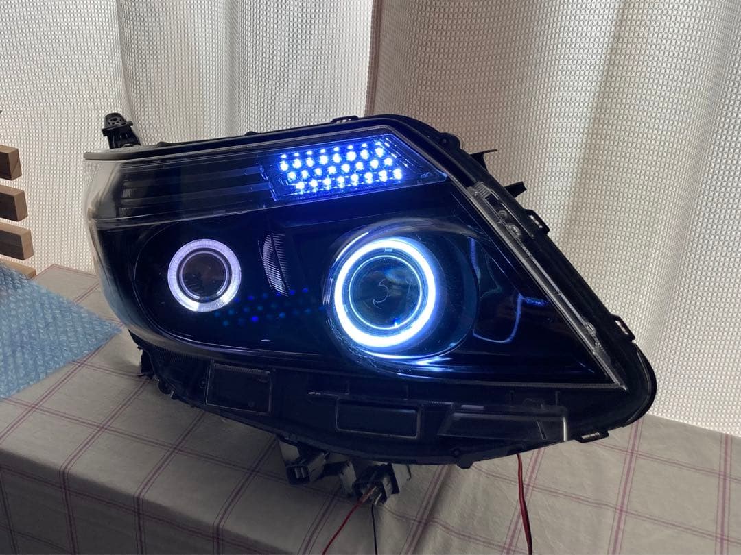 bryovさん専用エスクァイア前期用加工ヘッドライト運転席側①