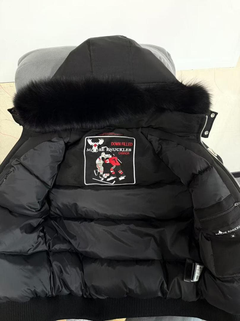 MOOSE KNUCKLES ブラックファーダウンジャケット