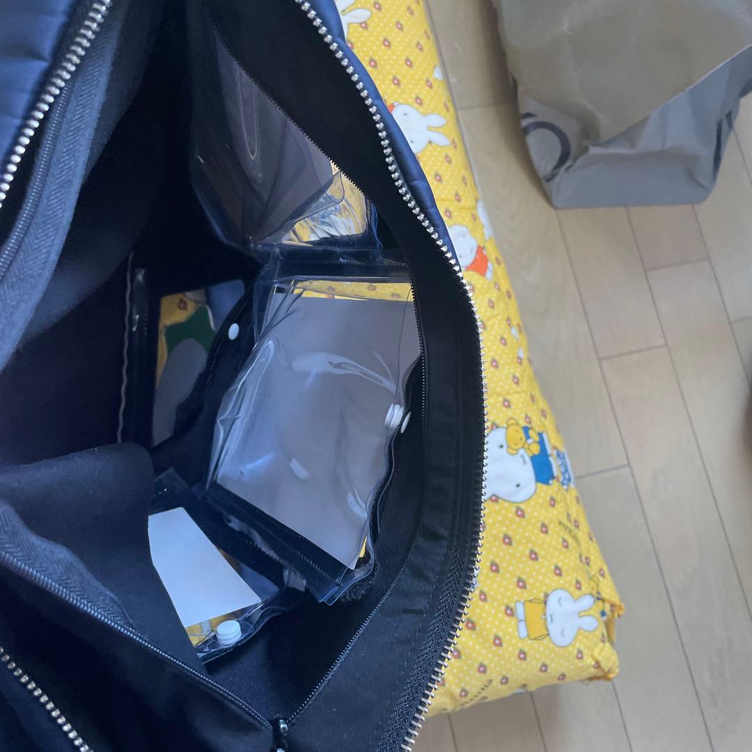 ZTMY ディスプレイショルダーバッグ