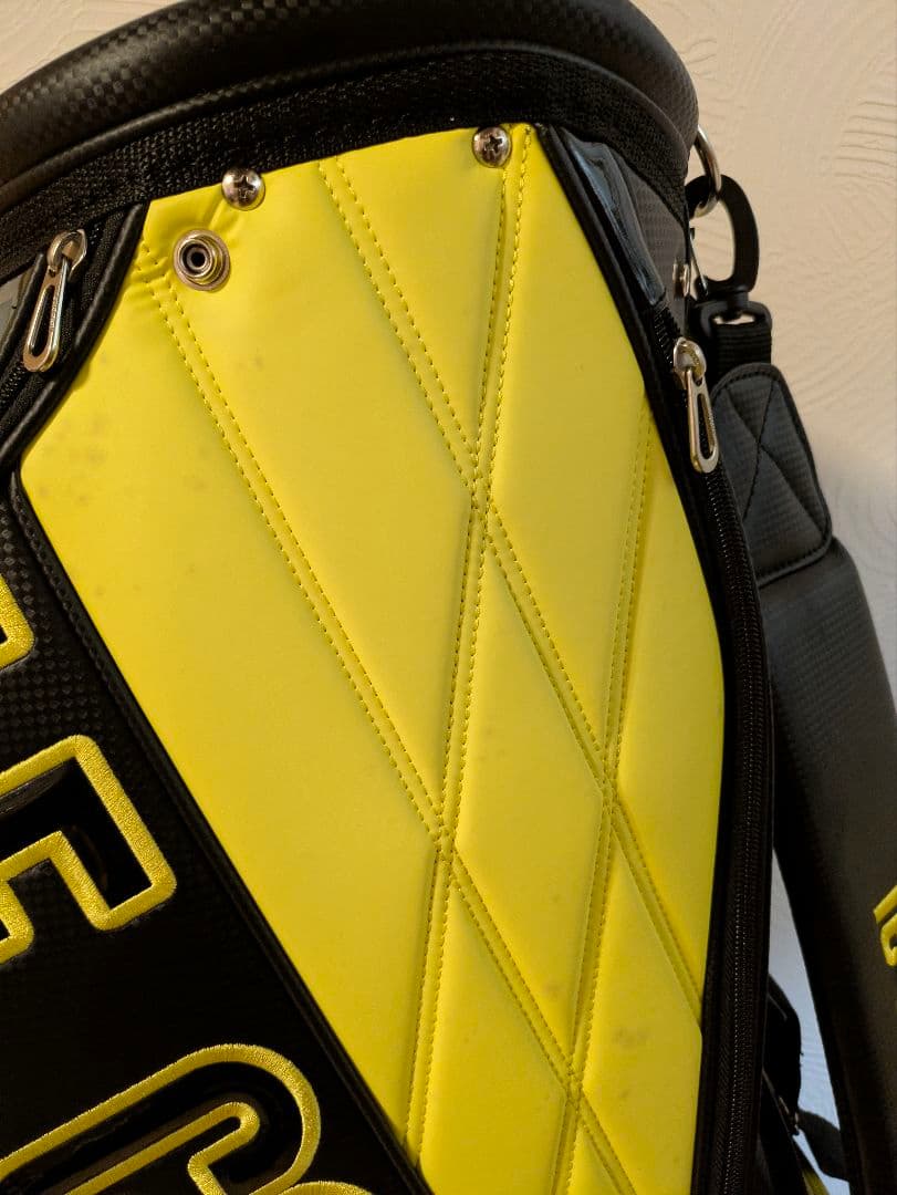 ルコック キャディバッグ【綺麗】9.0型 3.1kg 後期 右向ロゴ値下げ‼️