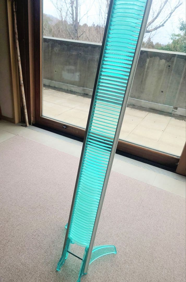 ポストモダン CD ラックタワー オブジェ グリーンが特徴的 購入時8万円程