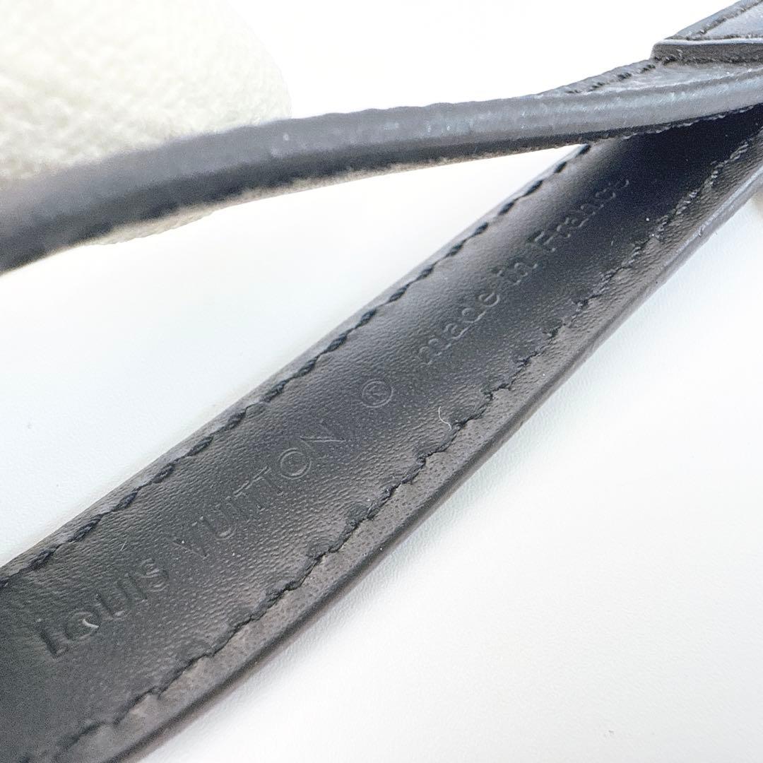 ルイヴィトン キーホルダー・ドラゴンヌ キーリング バッグチャーム M61950