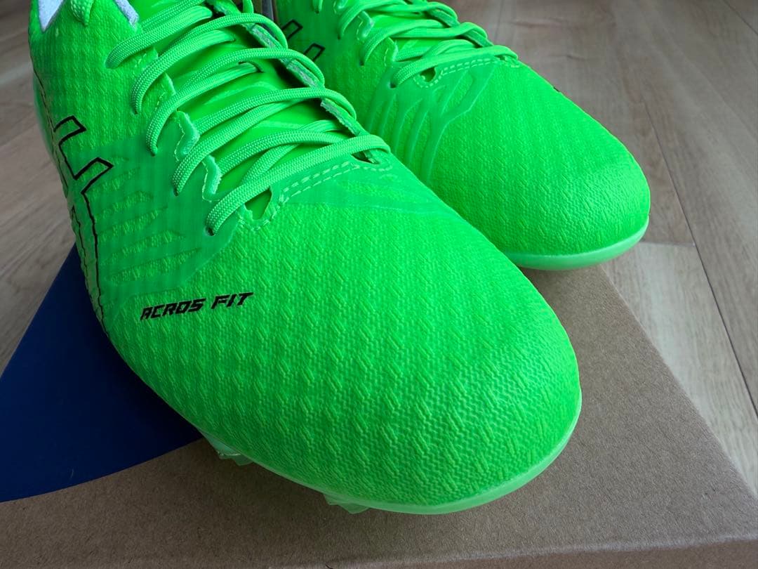 【メルカリ便】asics DS LIGHT ACROS 2 24.5cm