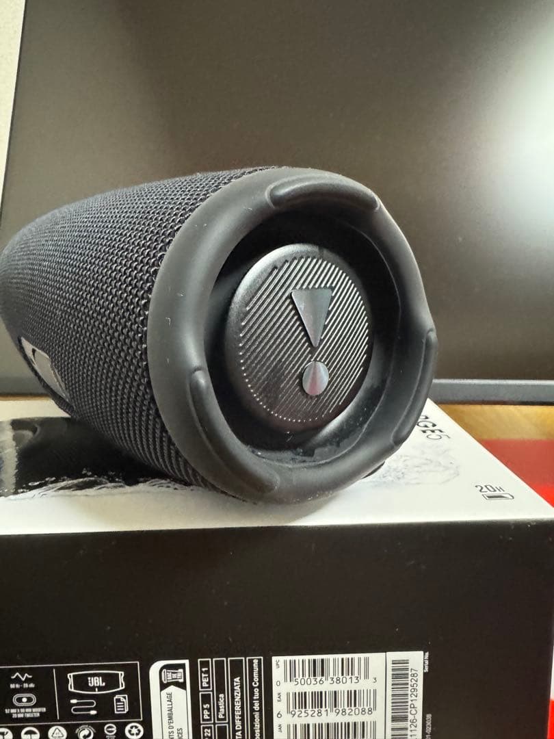 JBL charge ￼5