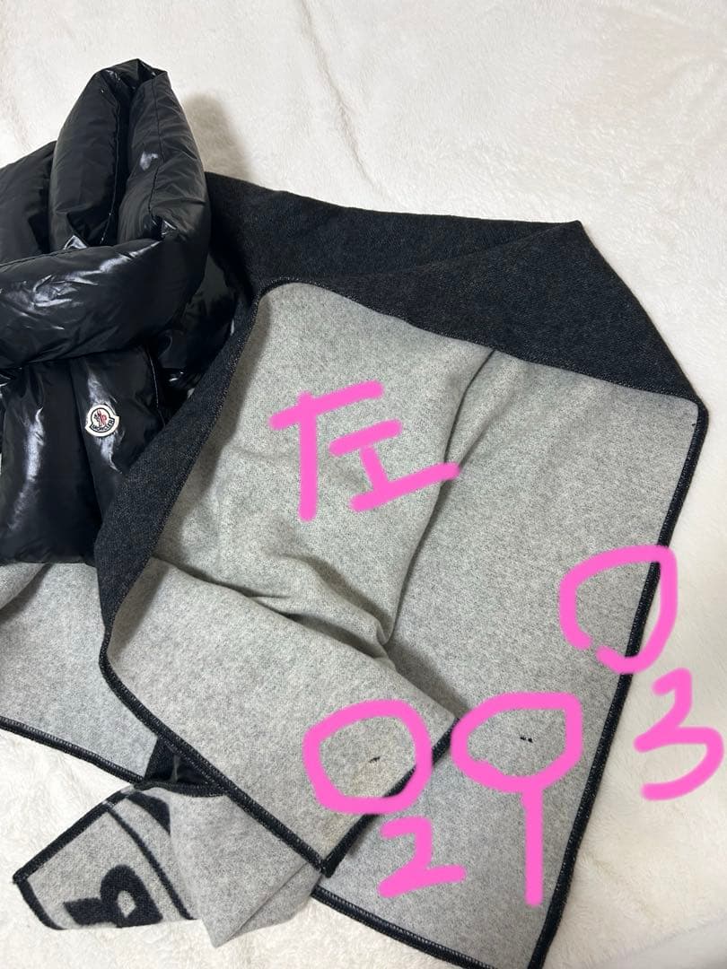 MONCLERモンクレールウールダウン付きポンチョ グレー/ブラック