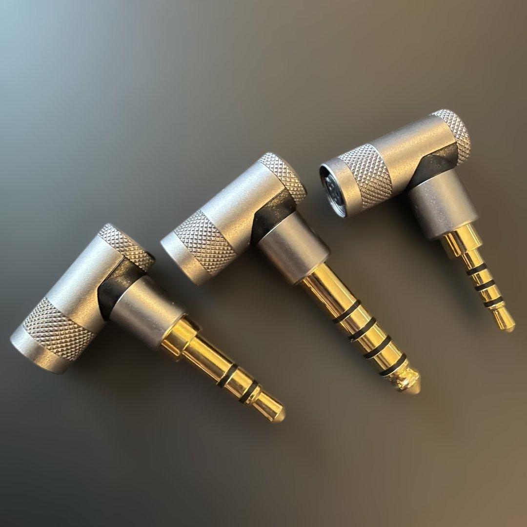 ほぼ新品qdc uranus sリケーブル可能 有線イヤホン