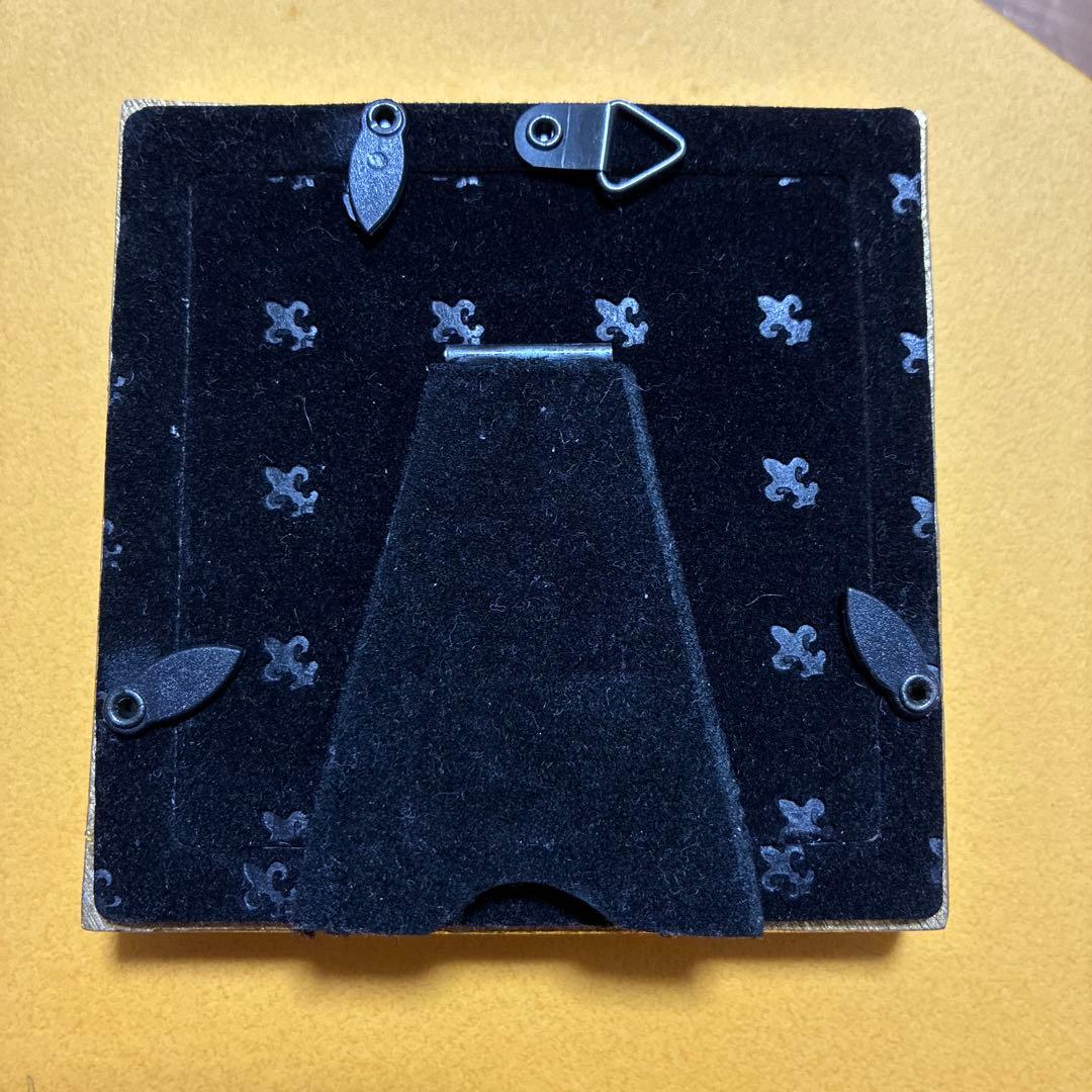 神馬　白い馬の置物 ゴールド額入り