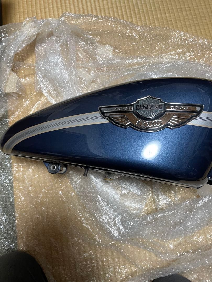 スポーツスター3.3ガロン100anniversaryタンク