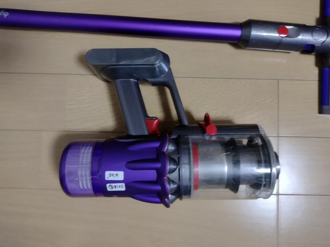 ダイソン★digital slim★SV18★バッテリ新品大差なし★スタンド付2