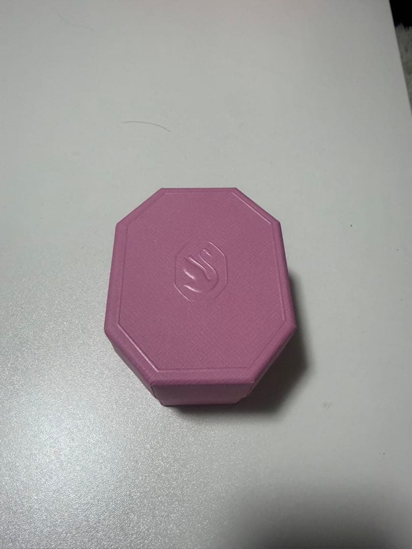 SUWAROVSKI　ブローチ