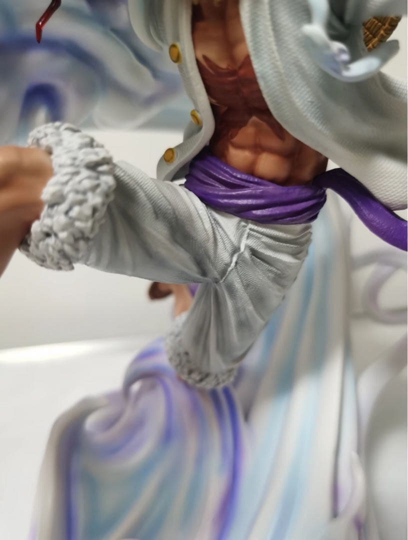 ワンピース ニカルフィ 麦わら ルフィ 四皇 フィギュア 新品