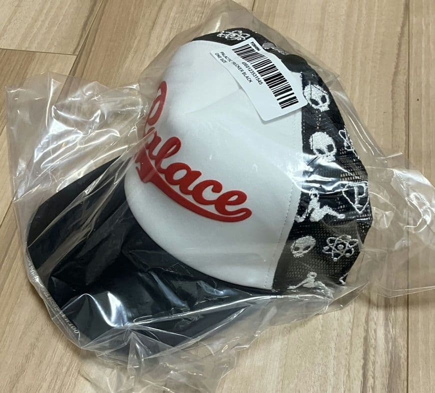即発送 PALACE PALACTIC TRUCKER BLACK CAP