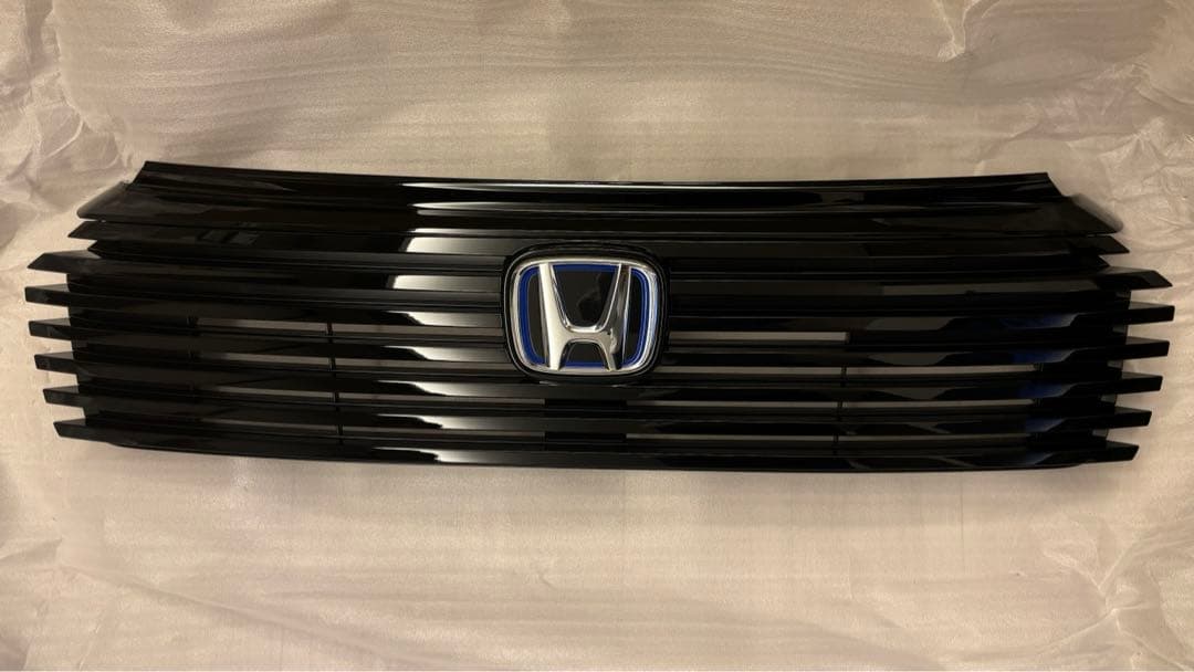 【未使用品】Honda VEZEL e:HEV ブラック フロントグリル