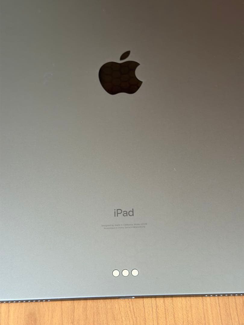 iPad Pro 12.9インチ (第5世代) 256GB スペースグレー