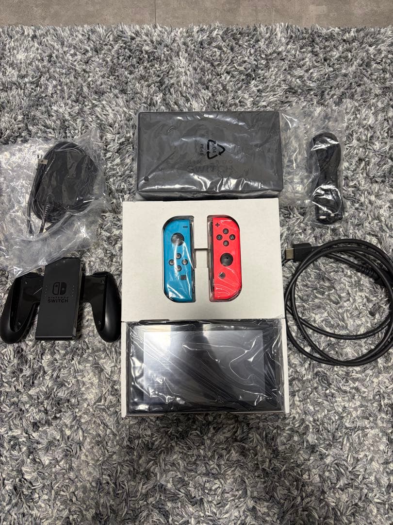 任天堂 Switch 本体