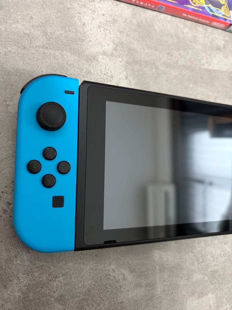 任天堂 Switch 本体