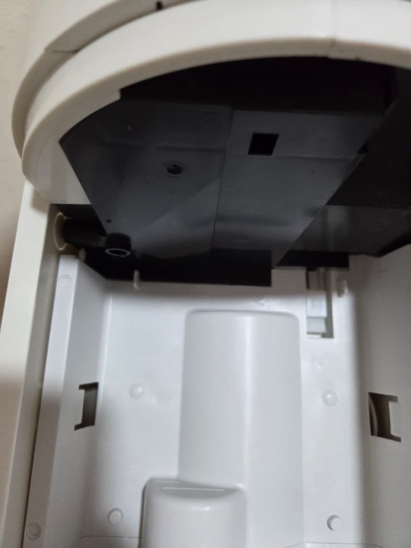 コロナ　除湿機 CD -P6322-W【2022年製】