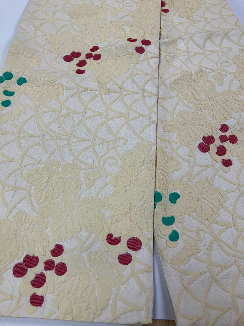 お仕立て上がり袋帯　新品未使用　正絹