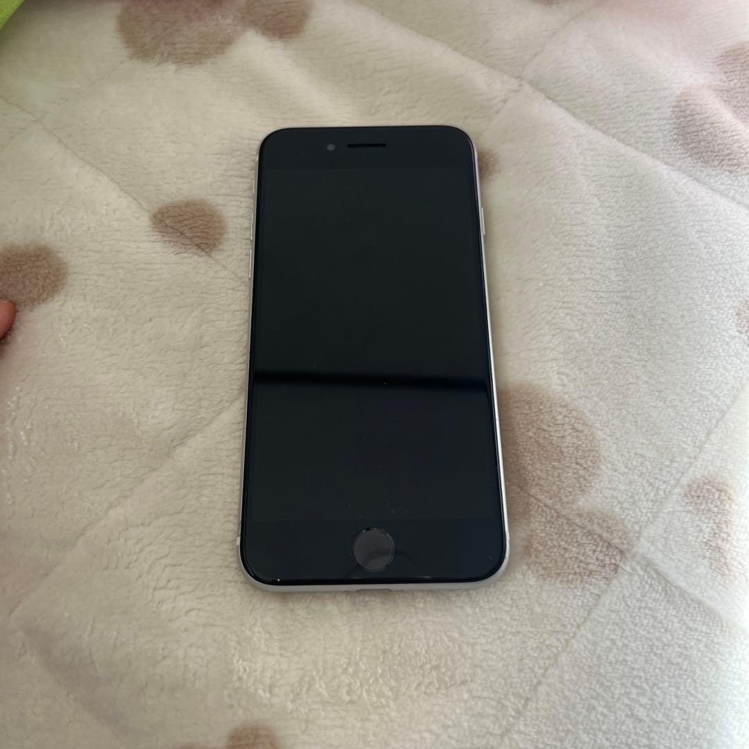 レア音無！iPhone SE 第2世代 128GB 海外版 音無　SIMフリー