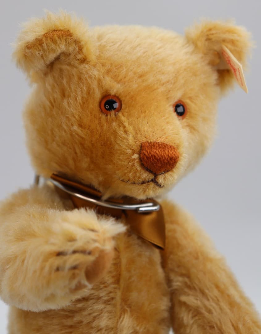 シュタイフ・テディベア e 限定2000体 Witneyの限定品