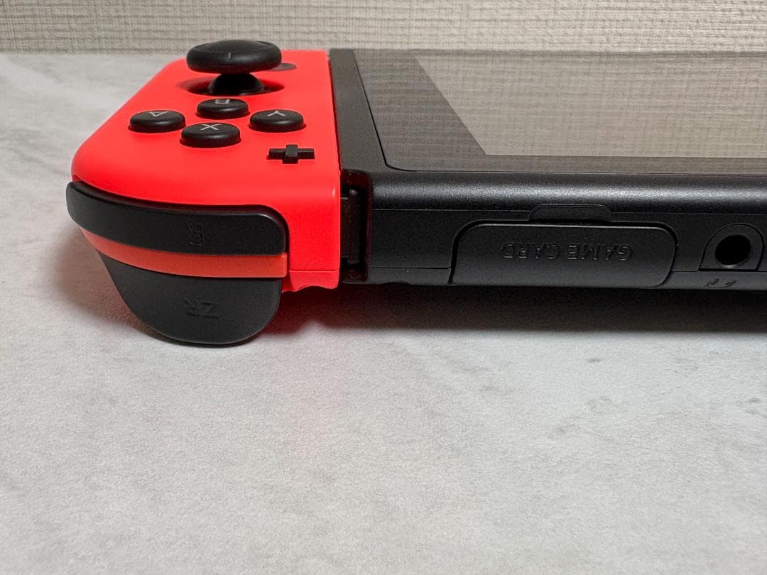 任天堂 Nintendo Switch 新型 HAC-001（-01）