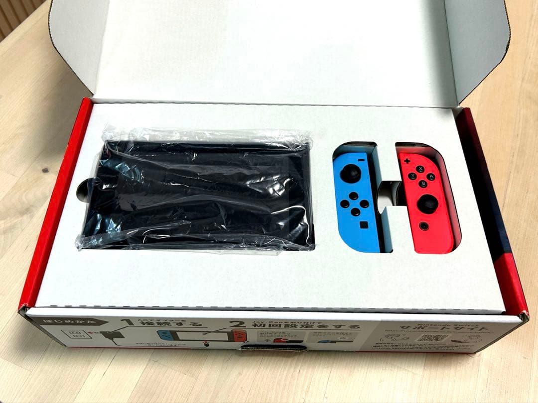 Nintendo Switch 本体 箱付属品完備 動作確認済 目立った傷なし