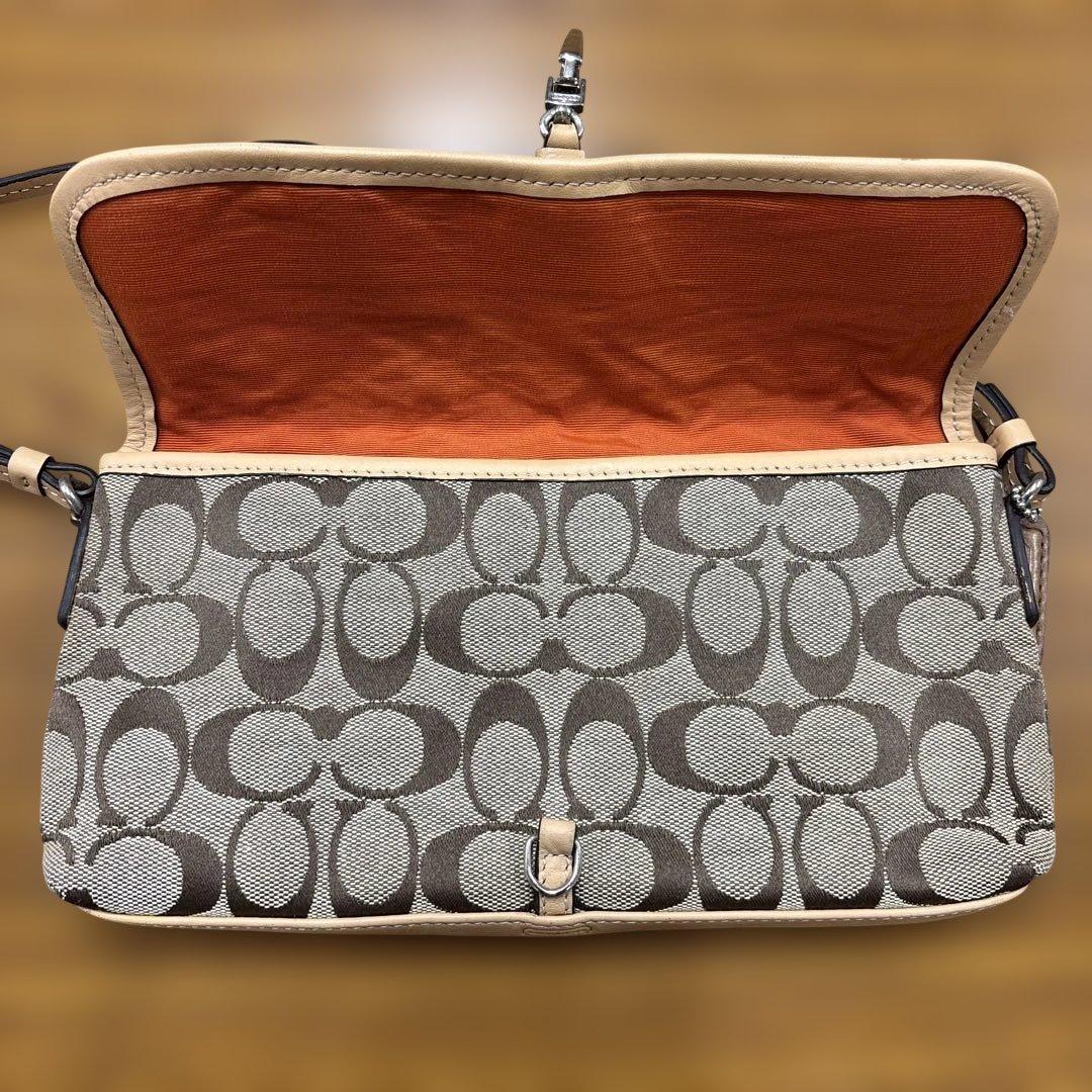 美品　コーチ アクセサリーポーチ ワンショルダー シグネチャー 6348