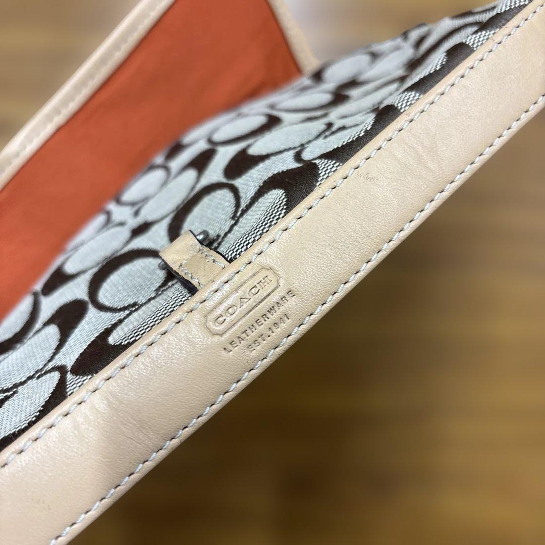 美品　コーチ アクセサリーポーチ ワンショルダー シグネチャー 6348