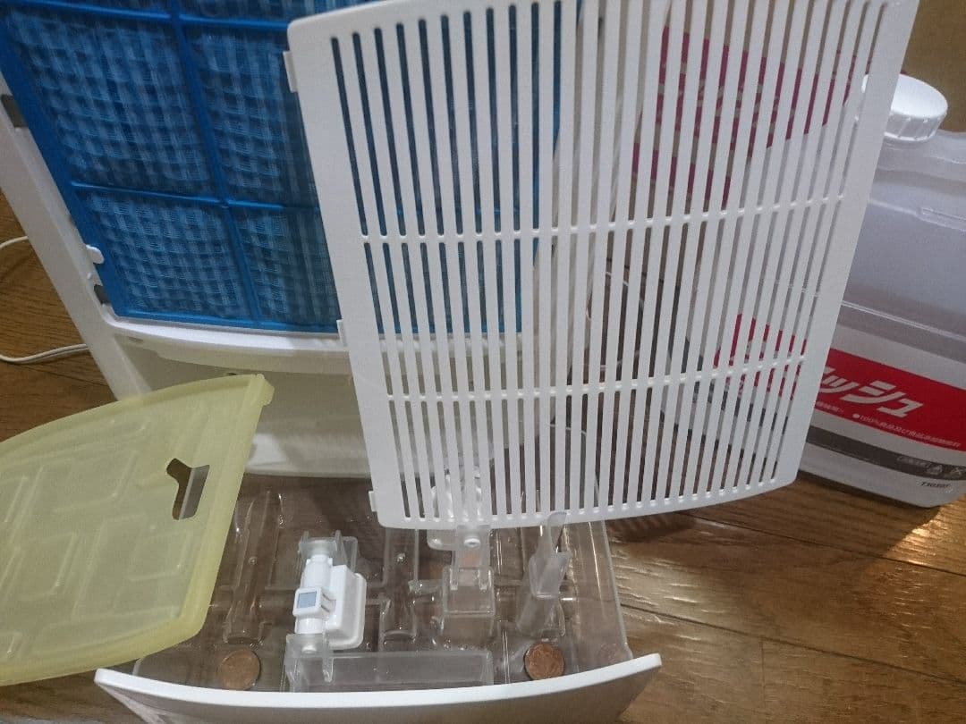 除湿機 色々・・東芝 プチクール && 他、