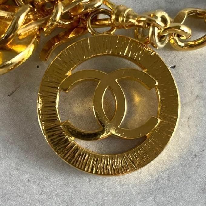 極美品　CHANEL シャネル　1984　ココマーク　3連　チェーンベルト　金色