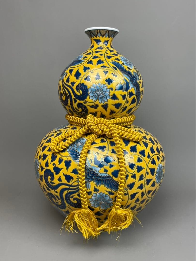 極上 有田焼 藤井勝雲作 染錦 牡丹鳳凰文型飾 渦唐草 瓢箪型 飾壺 共箱付