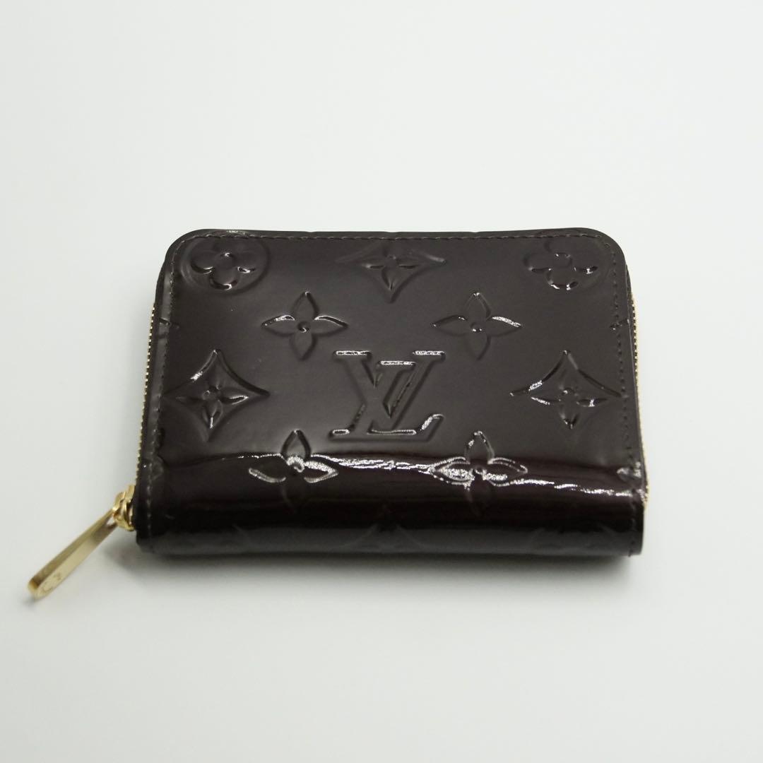 LOUIS VUITTON ジッピーパース ヴェルニ ブラウン