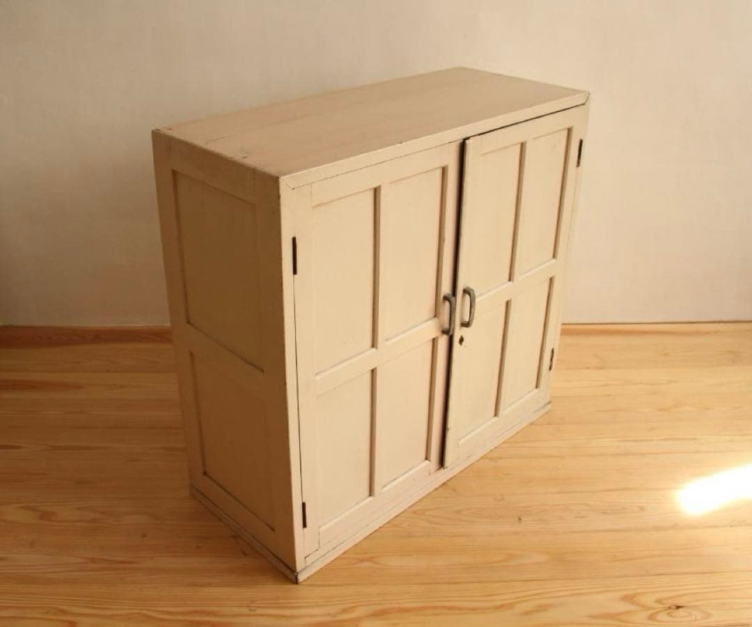 棚　キャビネット　木製　高さ82㎝　白　アンティーク　レトロ　古道具