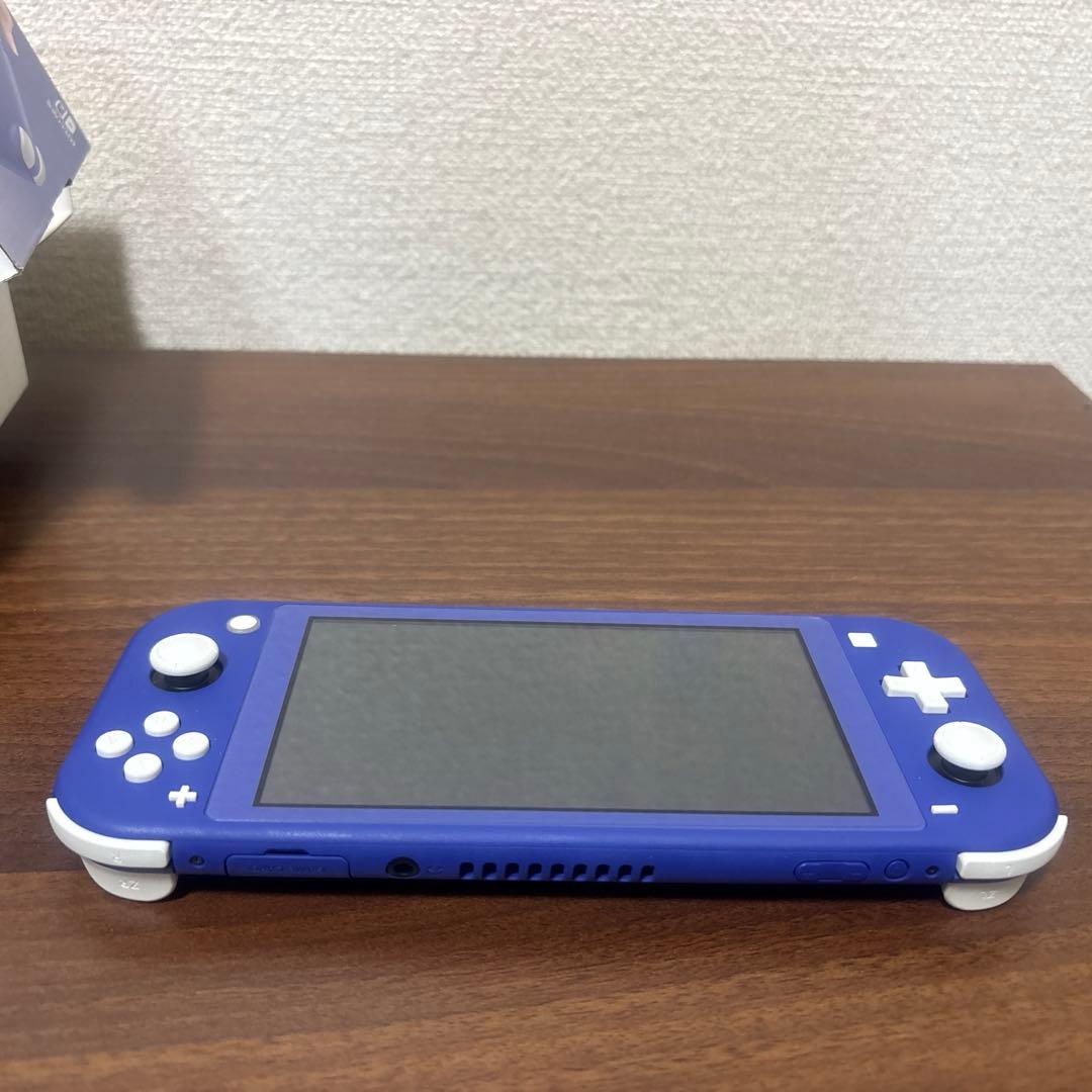 Nintendo Switch Light スイッチ ライト