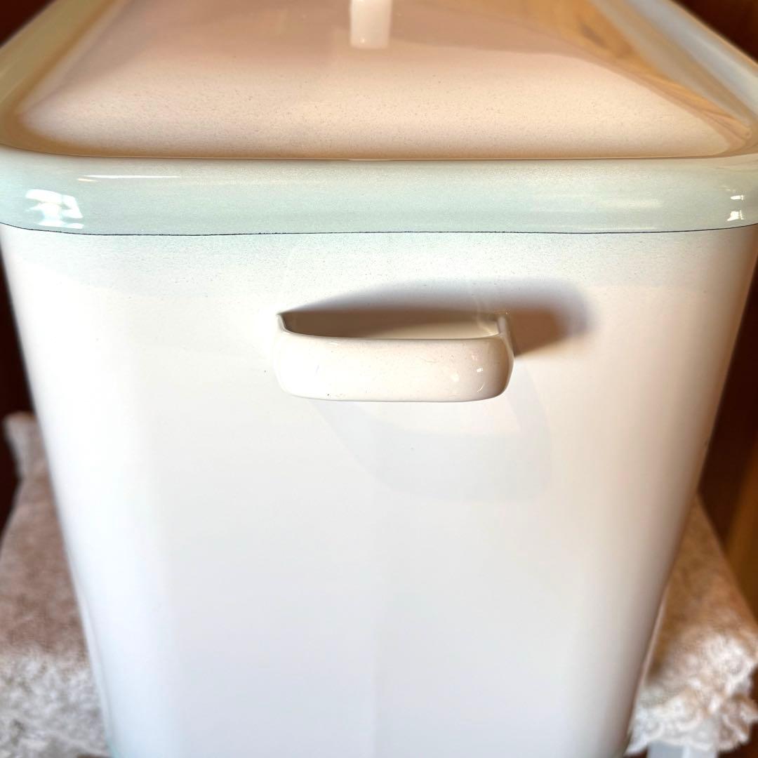 【希少レア‼️】イマン(imane) ポワージュブルー　BOX缶