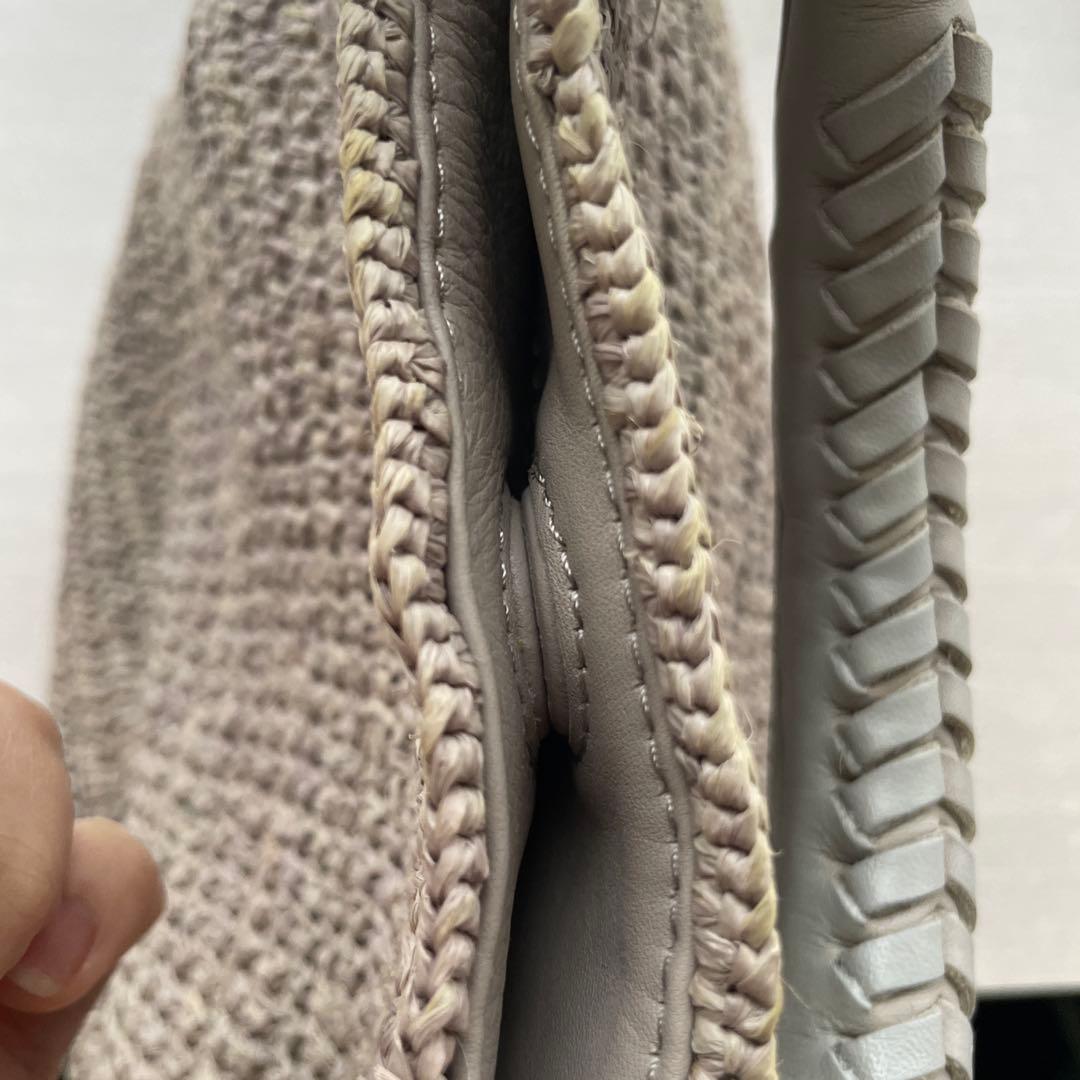 HELEN　KAMINSKI　ラフィア　レザー　グレーかごバッグ フリンジ付き