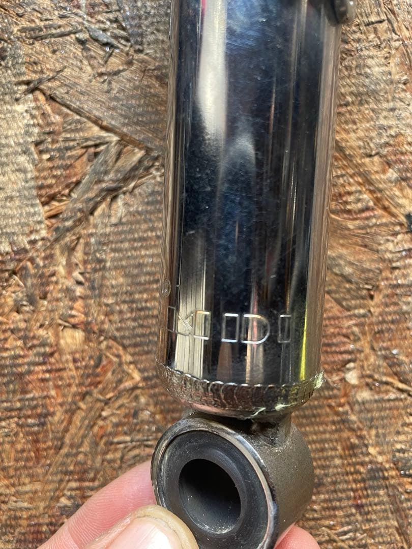 SR400用外し、MDI社製・フルカバーリアサスペンション中古品