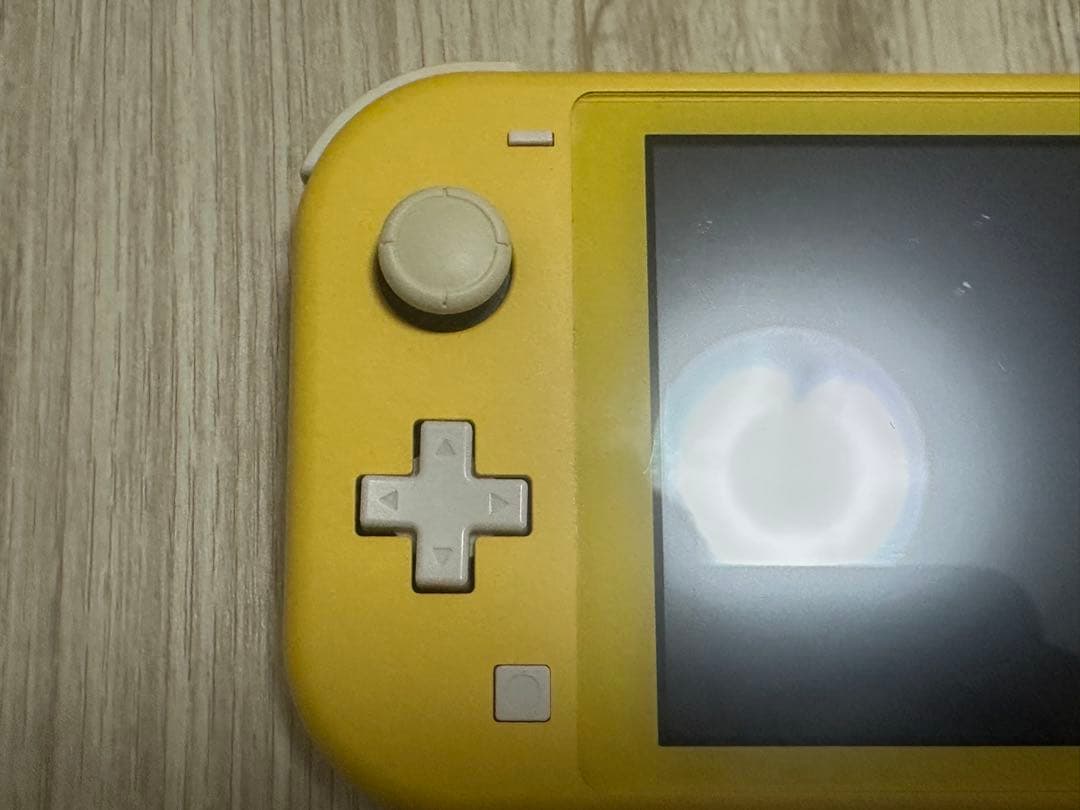 Nintendo Switchライト イエロー 本体とソフトセット