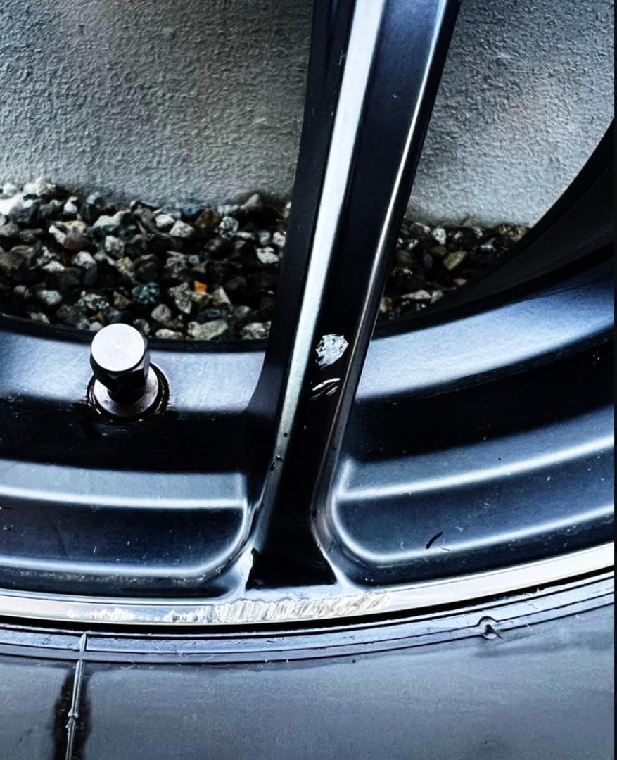 美品 ハリアー80 4本 スタッドレス 18インチ ブリザック 1シーズン使用