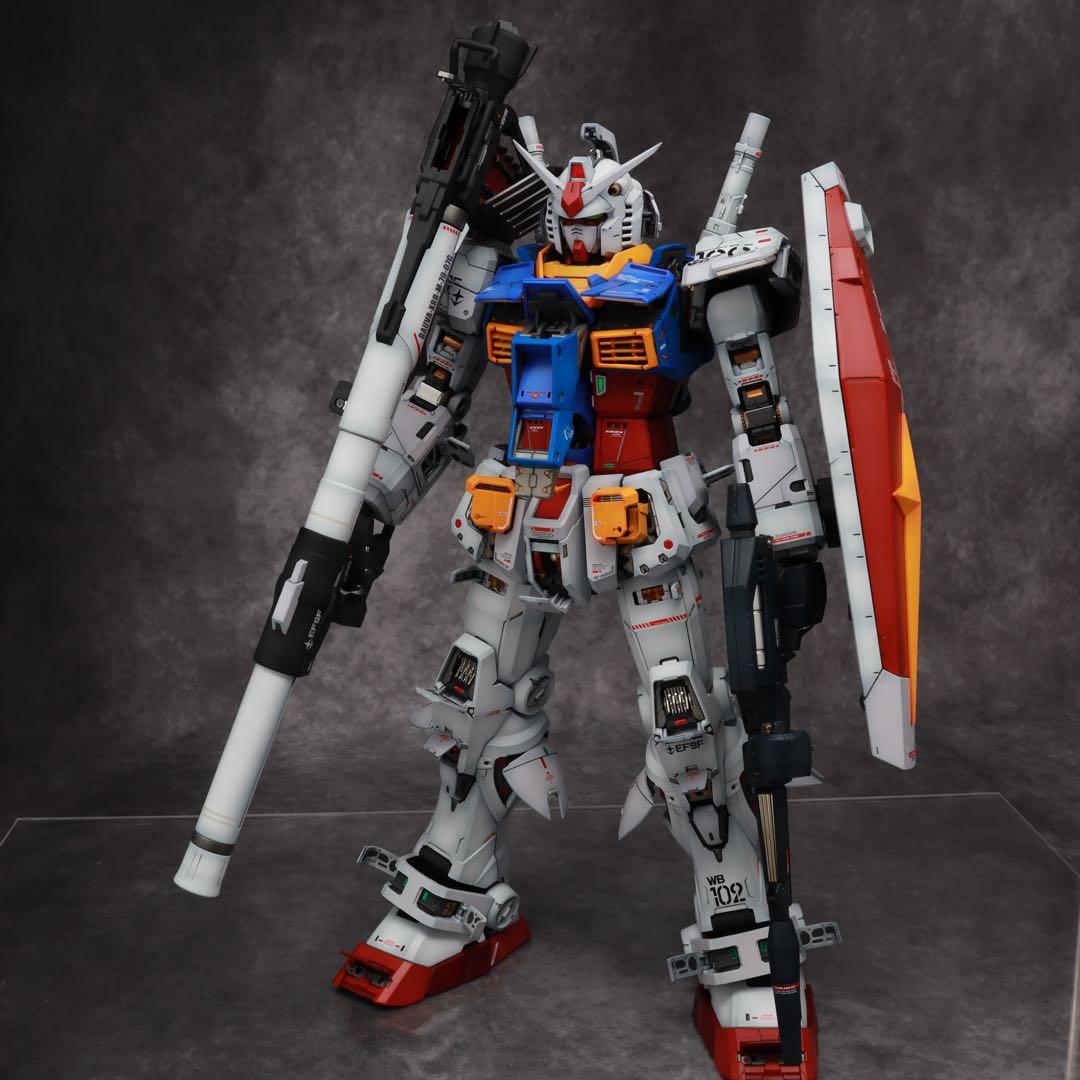 PG UNLEASHED RX-78-2 ガンダム ガンプラ 塗装済　完成品