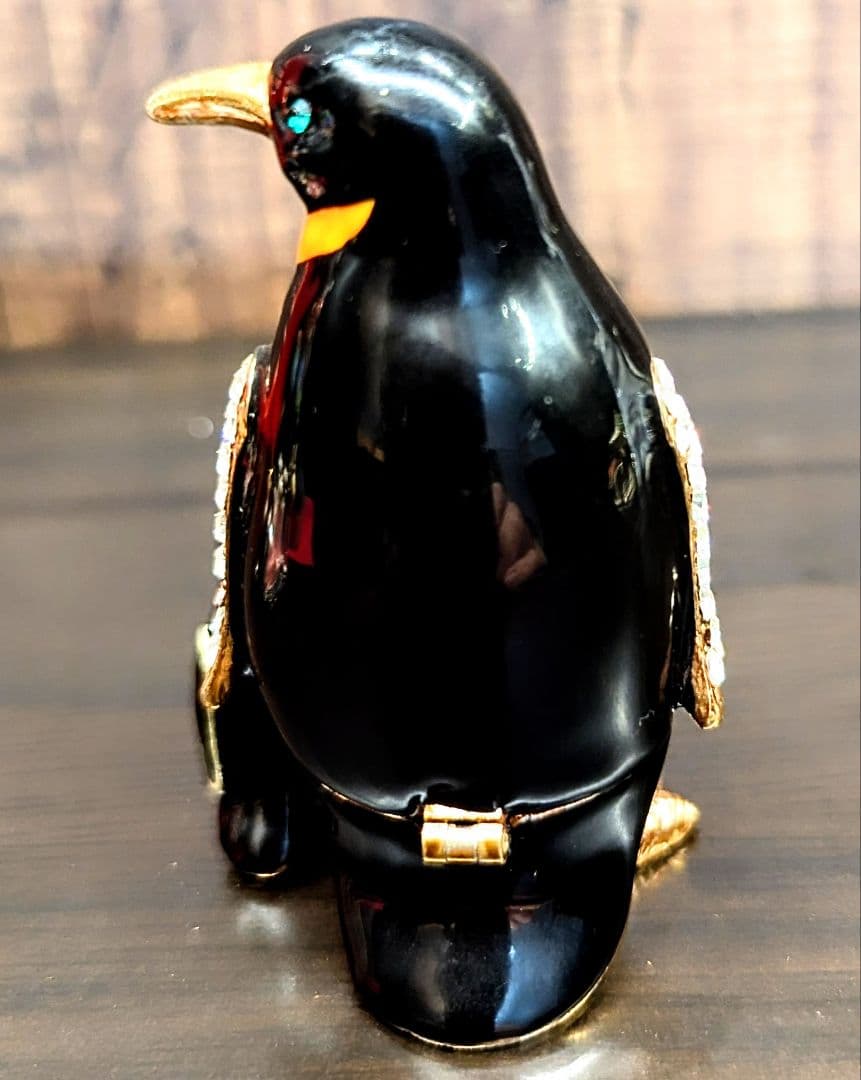 東京銀座PICALS ピィアース ペンギンとサンゴ礁のジュエリーボックス