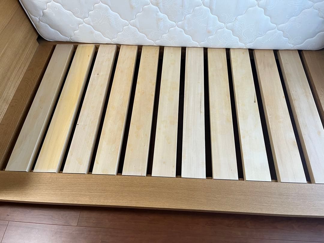 家具蔵　KAGURA 木製セミダブルベッドフレームとマットレス