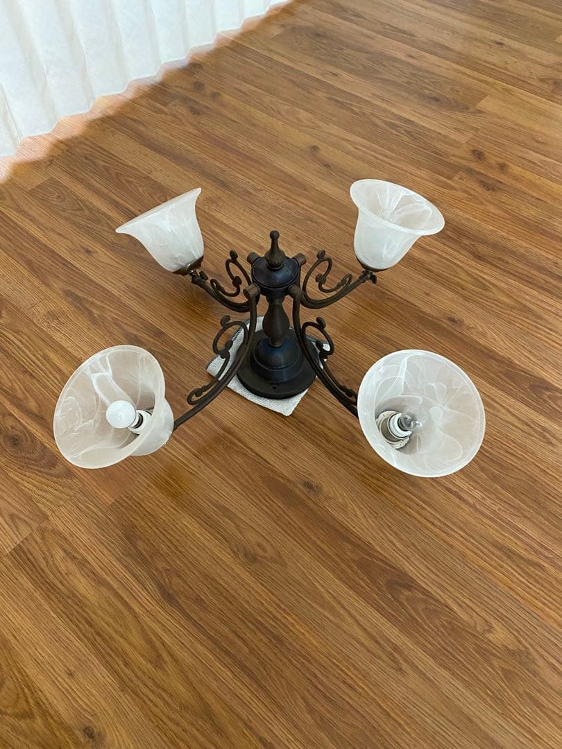 クラシックデザイン 4灯シーリングライト