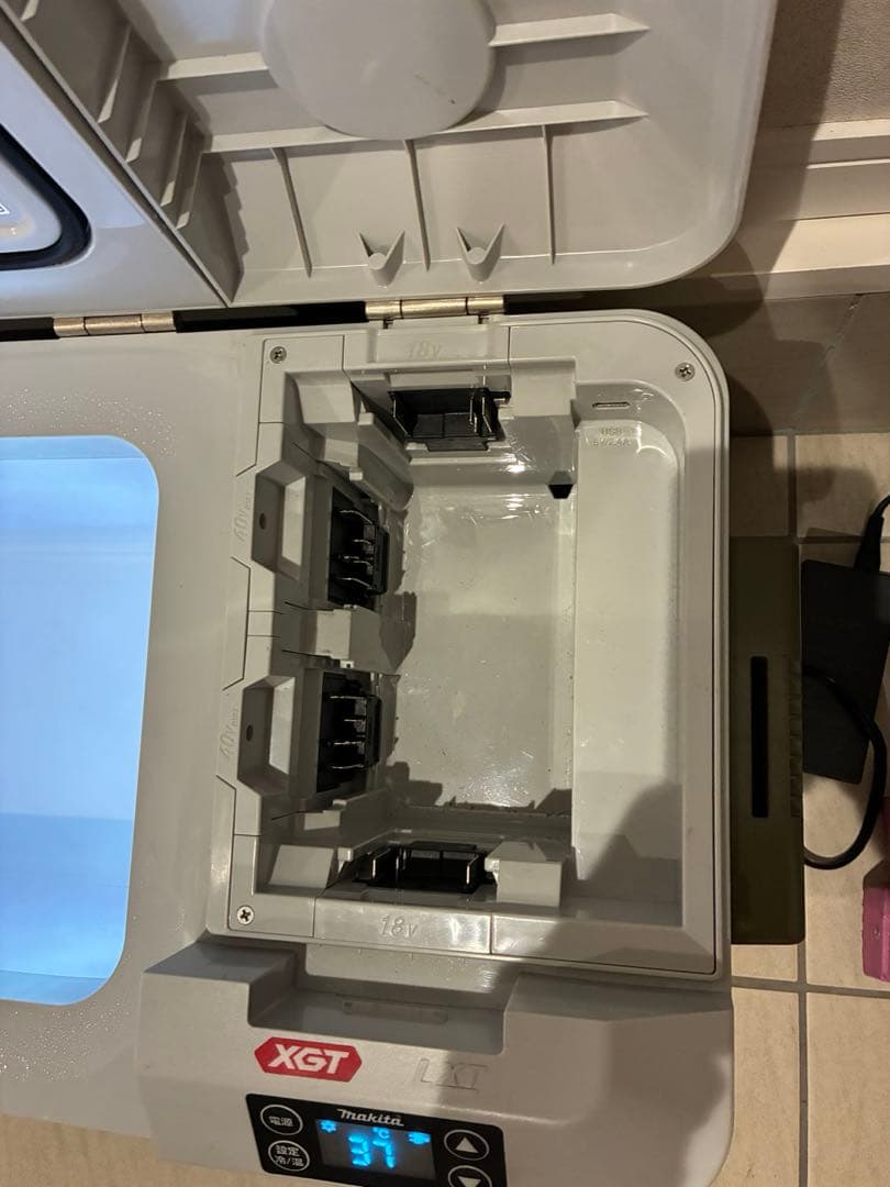 makita マキタ 保冷温庫 CW001G アウトドア コードレス 冷蔵庫