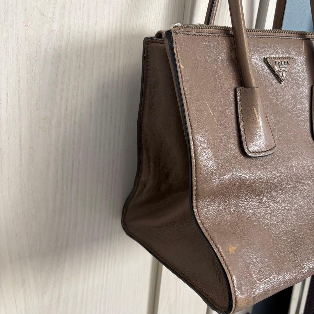 PRADA プラダ　バッグ