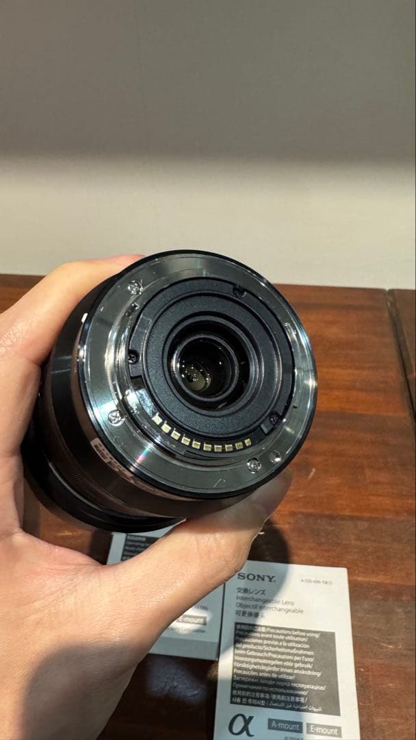 SONY E 10-18mm F4 OSS レンズ