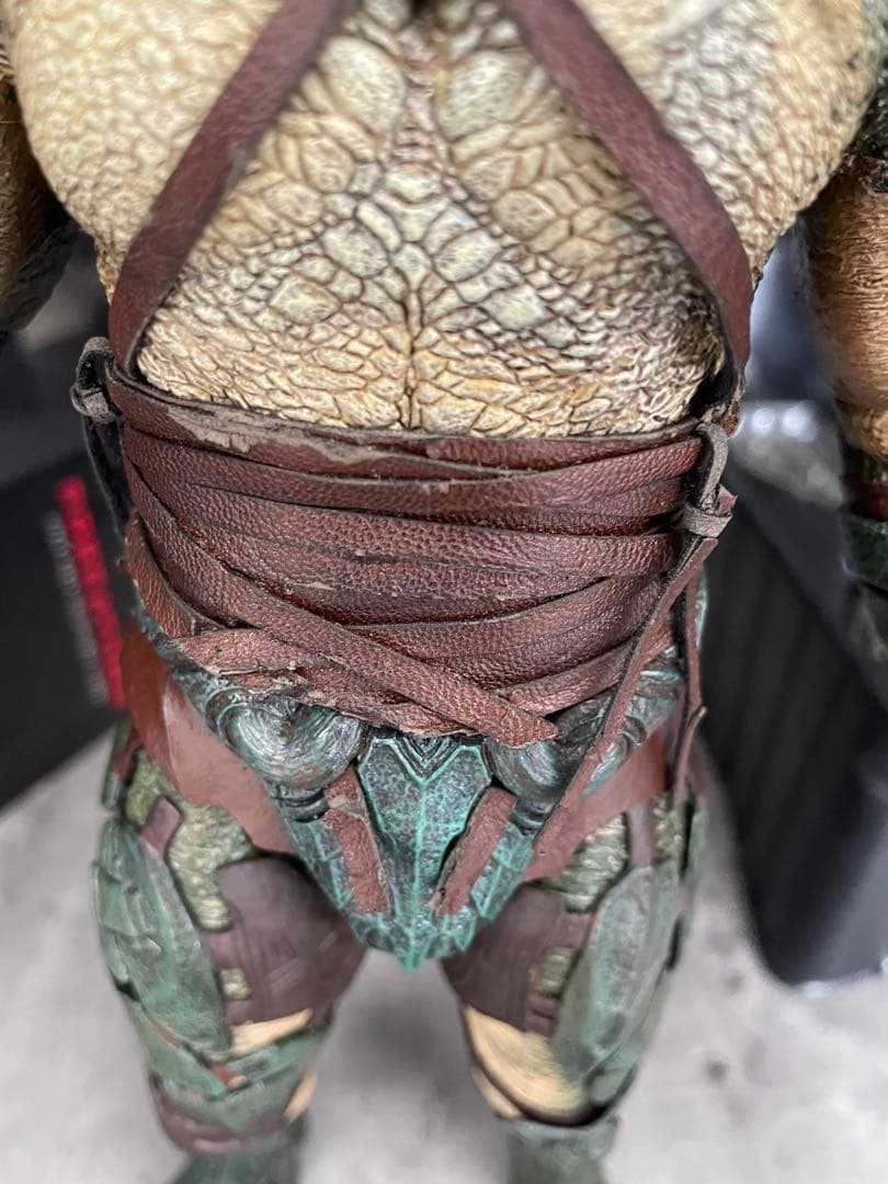 Tracker Predator フィギュア 約30cm